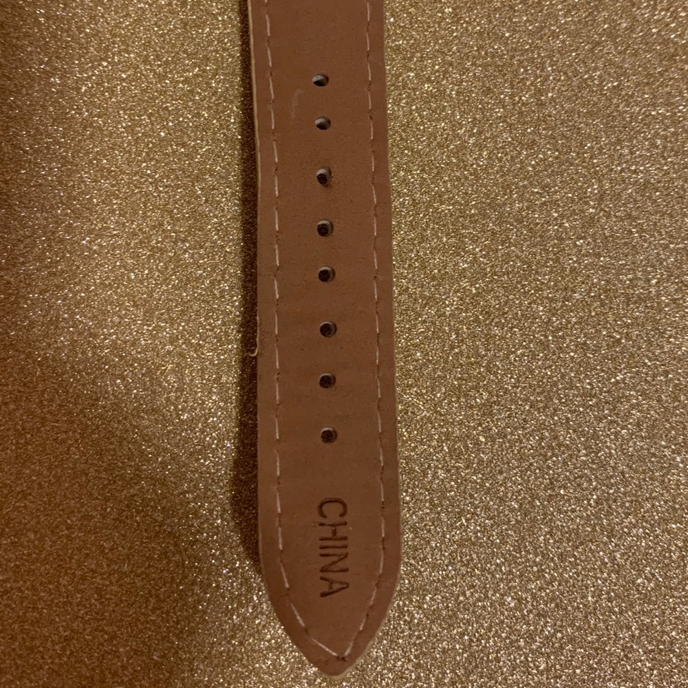 WRISTWATCH - Picture 5 of 7